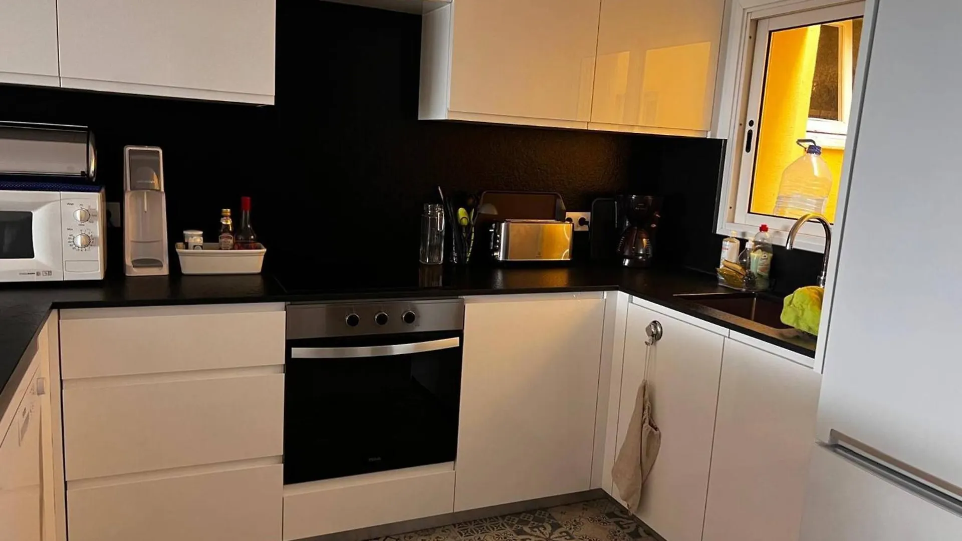 Apartamento En Primera Linea Con Acceso Directo A La Playa En La Almadrava روساس