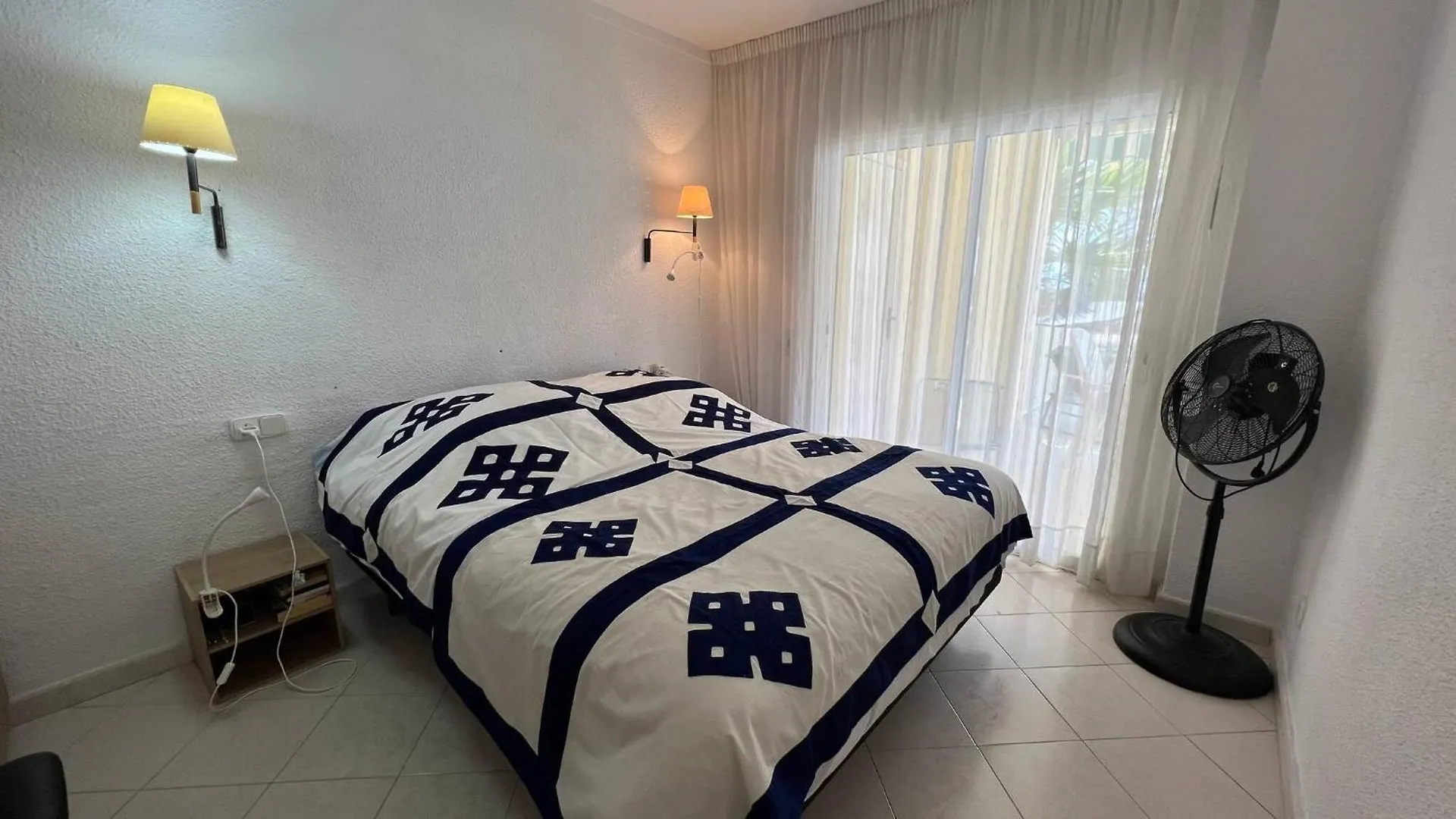 Apartamento En Primera Linea Con Acceso Directo A La Playa En La Almadrava روساس شقة
