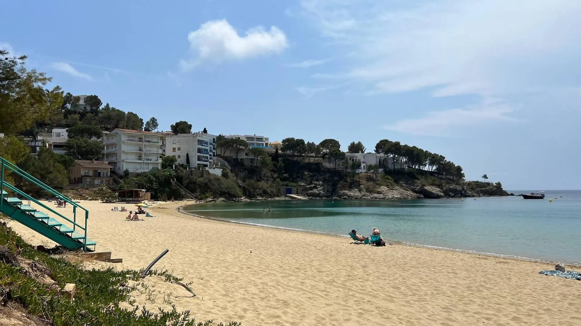 Apartment Apartamento En Primera Linea Con Acceso Directo A La Playa En La Almadrava Roses Spain